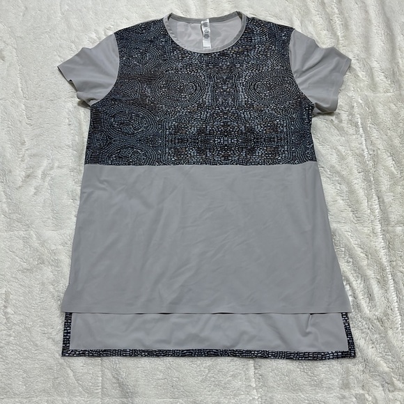 Lululemon | size 4 | beaded envy snapshot tee - Picture 2 of 7